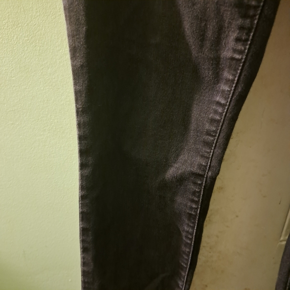 Jennifer Lopez Women's Jeans/Pants - Picture 3 of 16